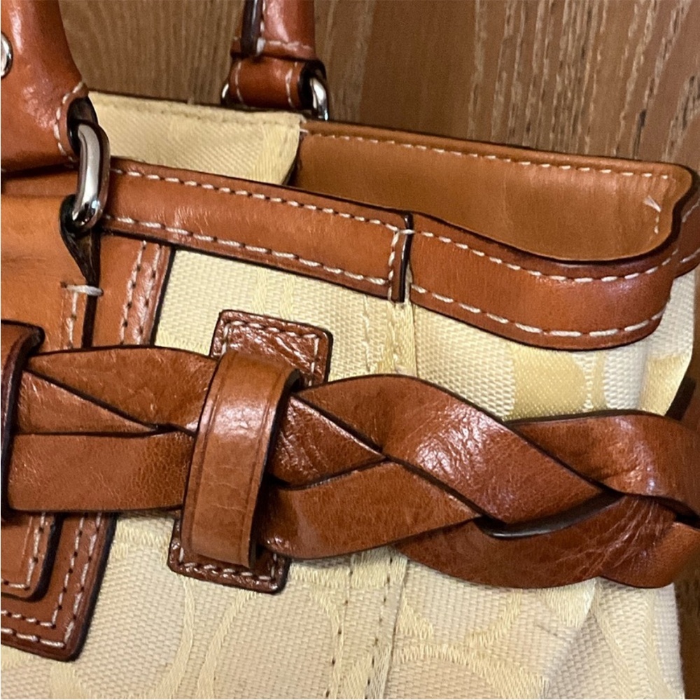 Coach Vintage Hampton Signature Carryall Satchel - Picture 10 of 11